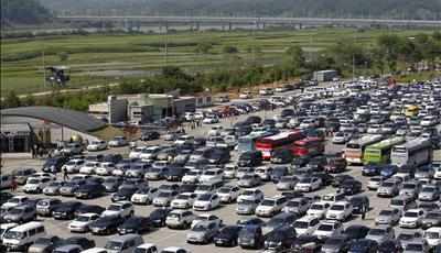 Can I go to the Korean Demilitarized Zone (DMZ) by myself?