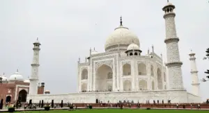 Taj Mahal Facts-min