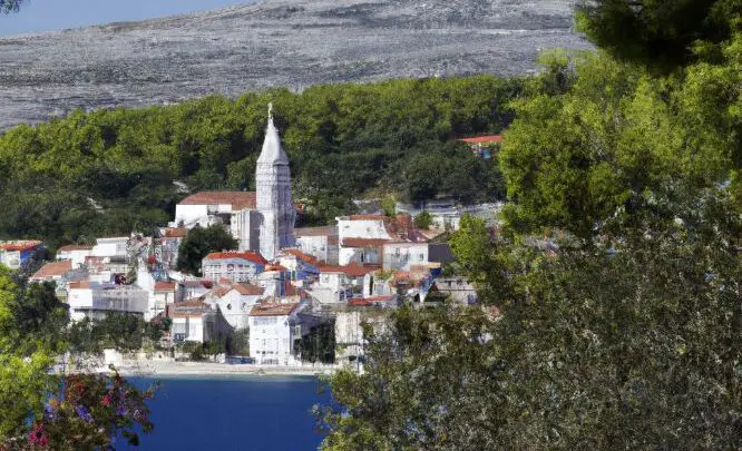Brač, City: Facts, What to Eat, What To Buy & Tourist Attraction