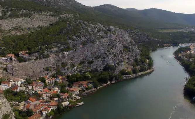 Drniš, City: Facts, What to Eat, What To Buy & Tourist Attraction