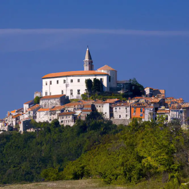 Motovun, City: Facts, What to Eat, What To Buy &#038; Tourist Attraction