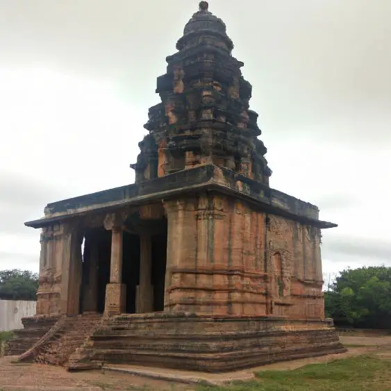 Basar Saraswati Temple : Interesting Facts, Information &#038; Travel Guide