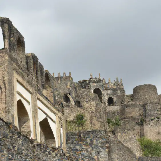 Golconda Fort : Interesting Facts, Information &#038; Travel Guide