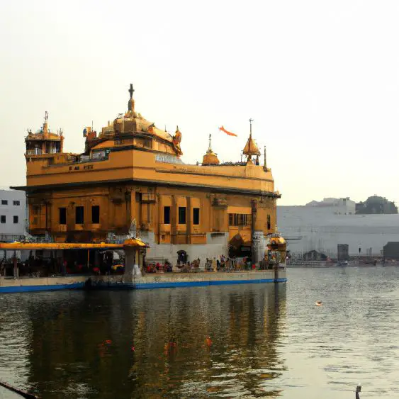 Golden Temple (Harmandir Sahib) : Interesting Facts, Information &#038; Travel Guide