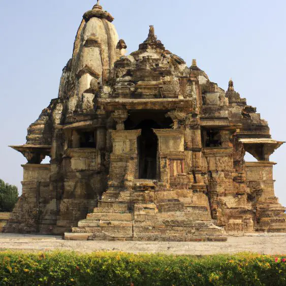 Khajuraho Temples : Interesting Facts, Information &#038; Travel Guide