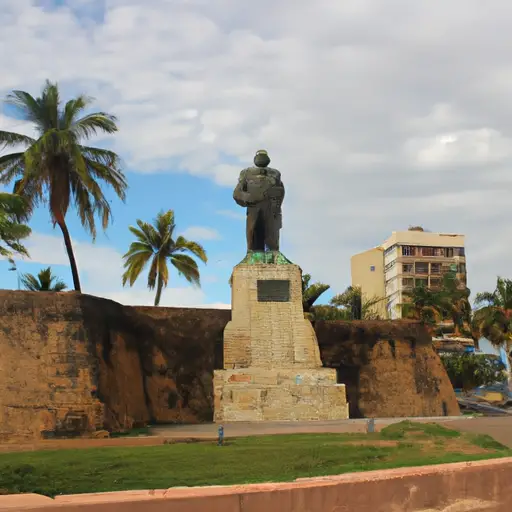 Monumento a Fray Antón de Montesinos &#8211; Santo Domingo : Interesting Facts, Information &#038; Travel Guide