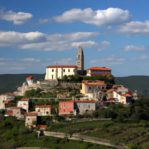 Motovun, Motovun : Interesting Facts, Information &#038; Travel Guide