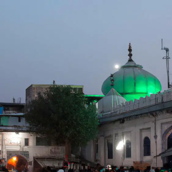 Nizamuddin Dargah : Interesting Facts, Information &#038; Travel Guide