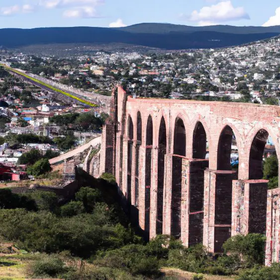 Queretaro Aqueduct : Interesting Facts, Information &#038; Travel Guide