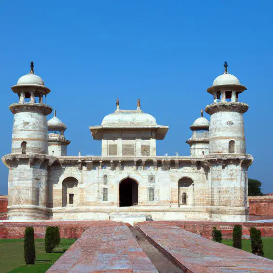 Tomb of Itimad-ud-Daulah : Interesting Facts, Information &#038; Travel Guide